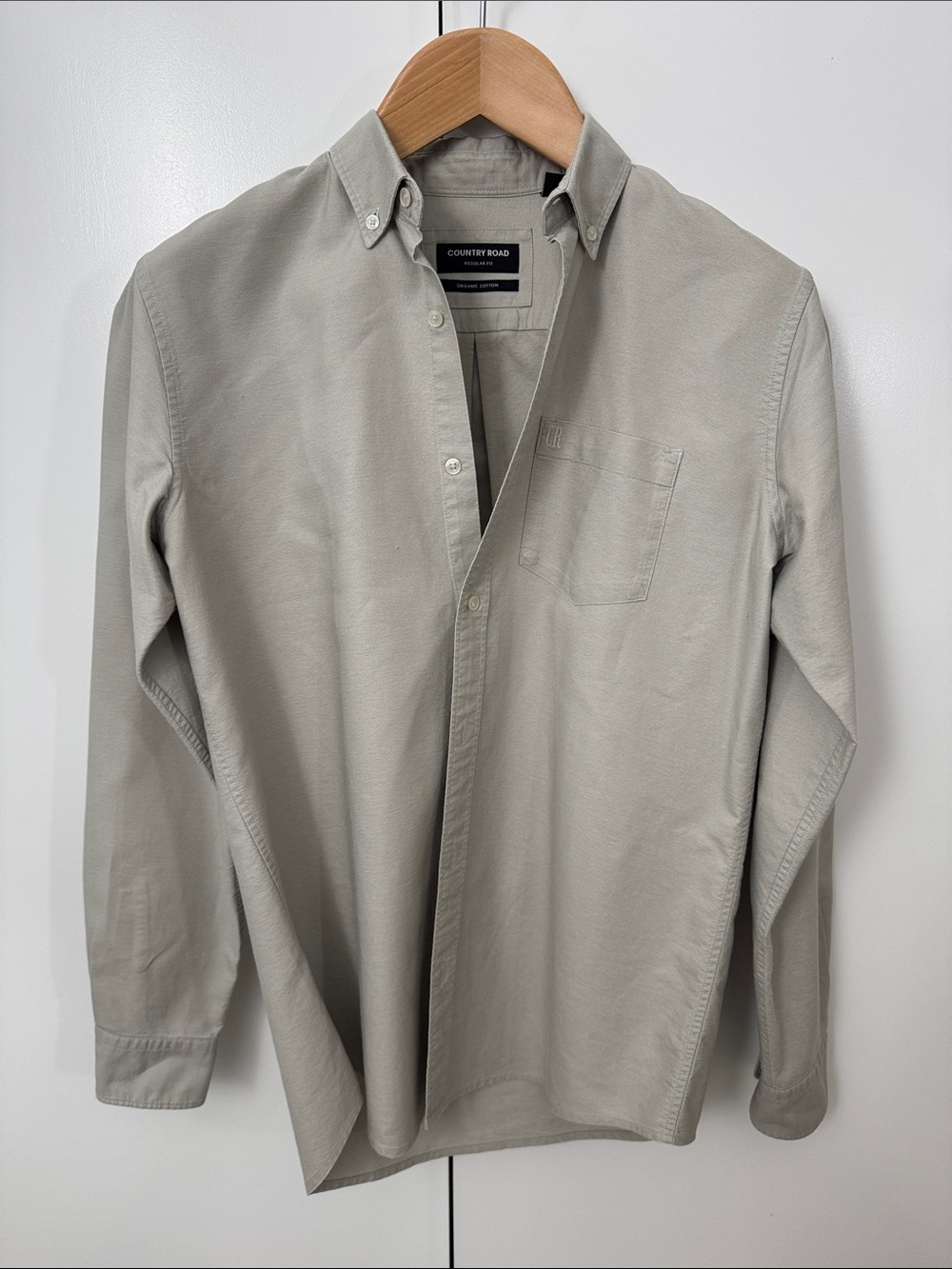 Country Road Men's Button-Down Shirt in Light Tan